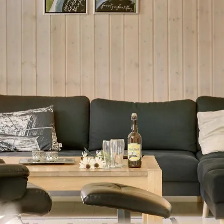 Vakantiehuis Maira - 150m From The Sea By Interhome *