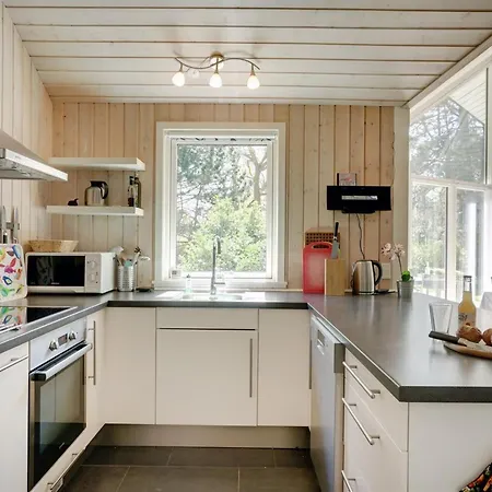Maira - 150m From The Sea By Interhome Vakantiehuis Spodsbjerg