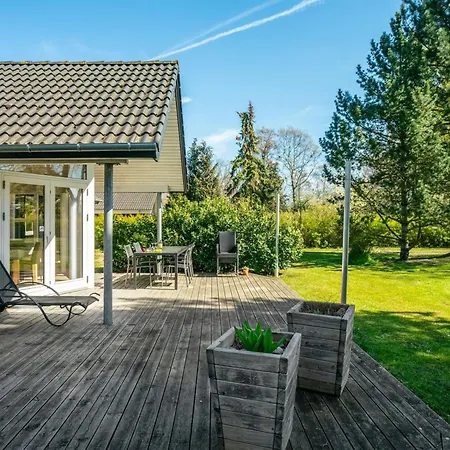 Maira - 150m From The Sea By Interhome Holiday home Spodsbjerg